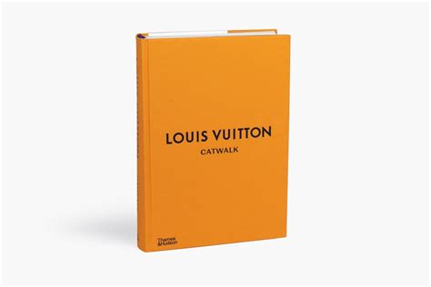 libro catwalk louis vuitton|Louis Vuitton: The Complete Fashion Collections (Catwalk).